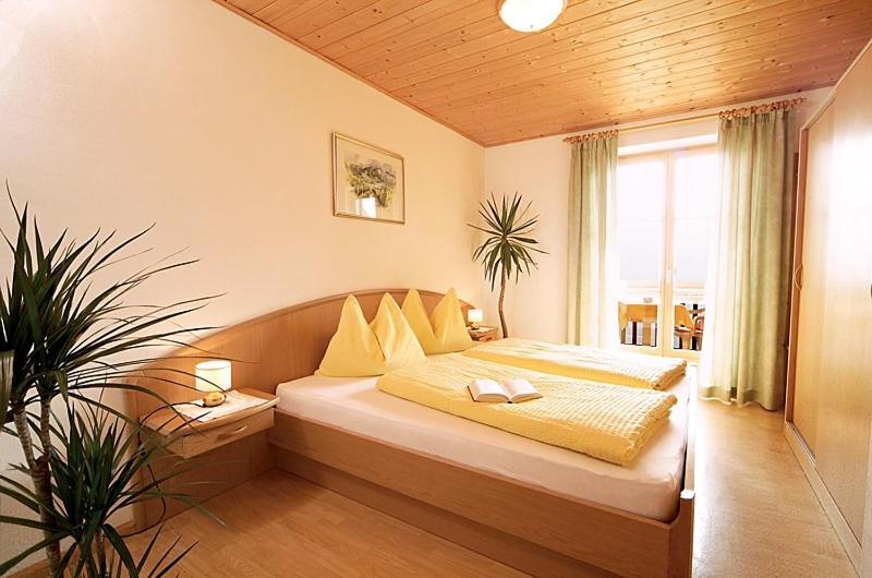 Appartement Finkenhof: Ferienwohungen - Urlaub Auf Dem Bauernhof à Termeno Extérieur photo